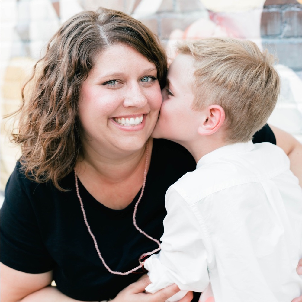 Meet your Posher, Emily